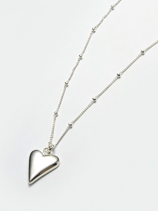 HEART PENDANT NECKLACE