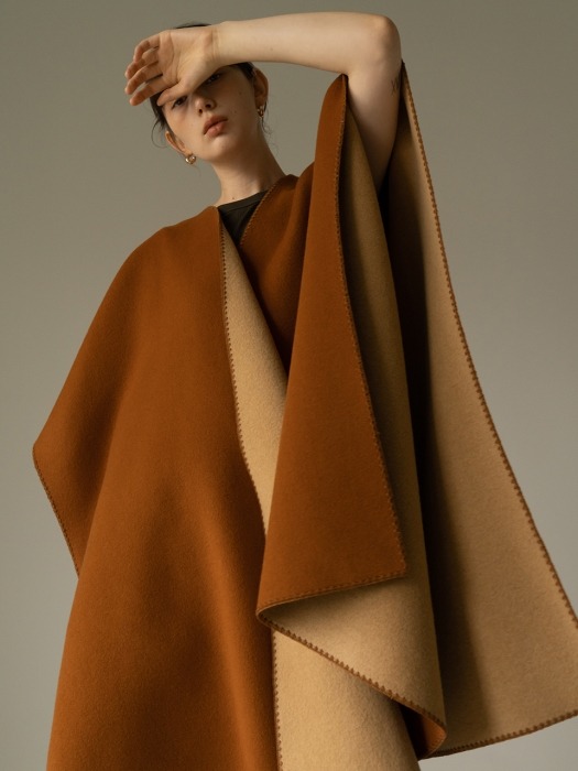 ROWE Reversible cape _camel