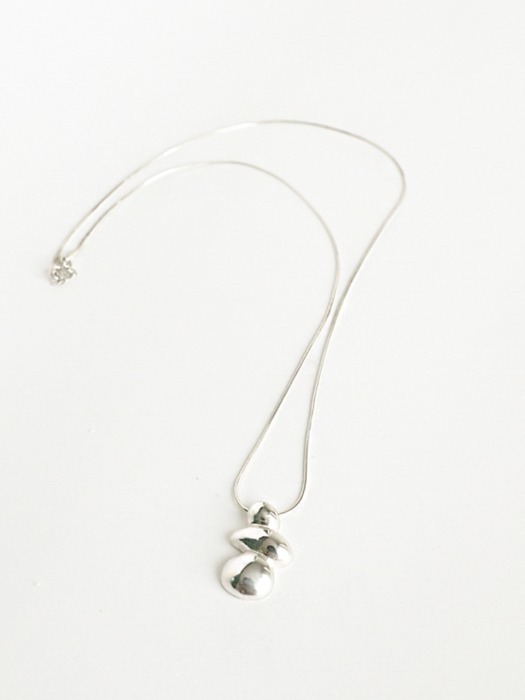 pebble necklace 001