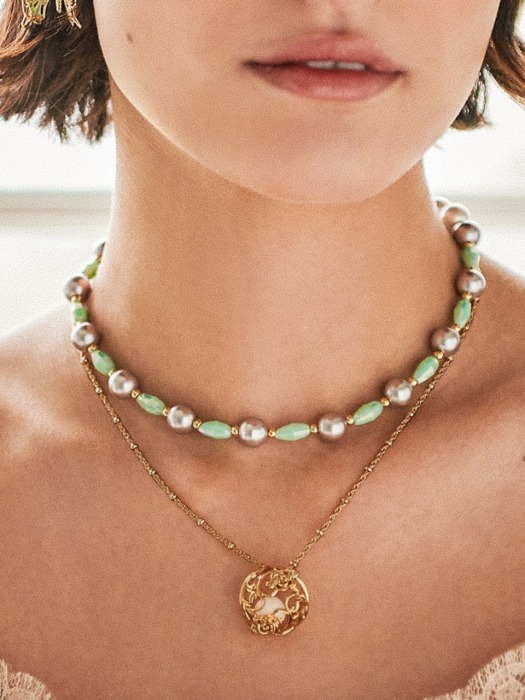 Platinum Pearl With Beads Choker Necklace (Jade)