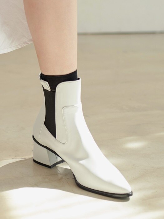 Mrc027 Terry Chelsea Boots (White)