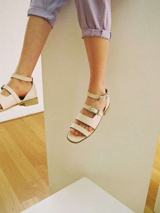 T034 buckle sandals cream (2cm) 