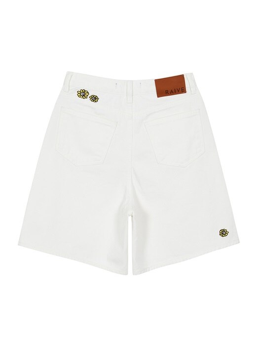 RAIVE X PIPPI Embroidery Half Denim Pants in White_VJ0ML1750