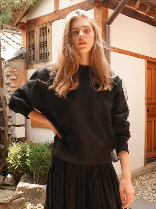 Layered tulle sweat t-shirt in black