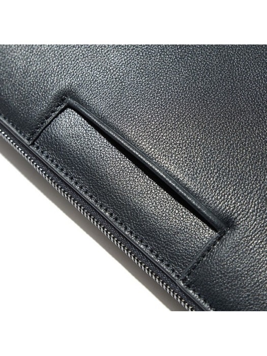 square leather clutch (M)_CABAX19252NYX