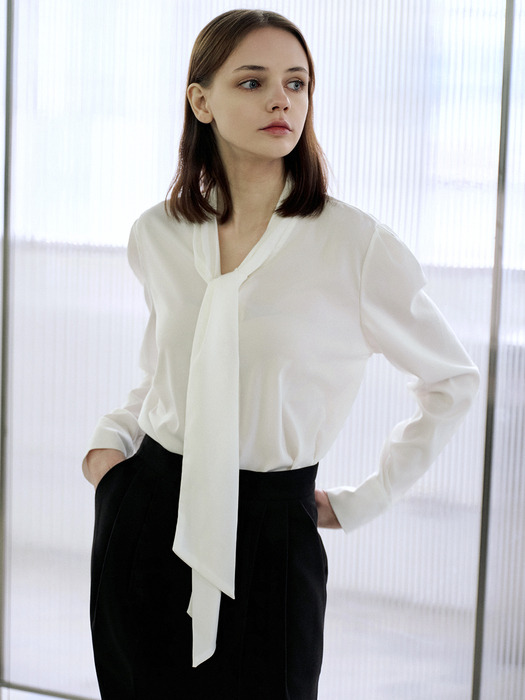 [MAY] TIE BLOUSE