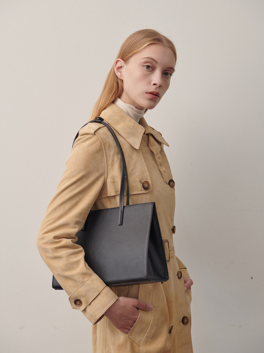 Minimal leather Shoulder Bag Black