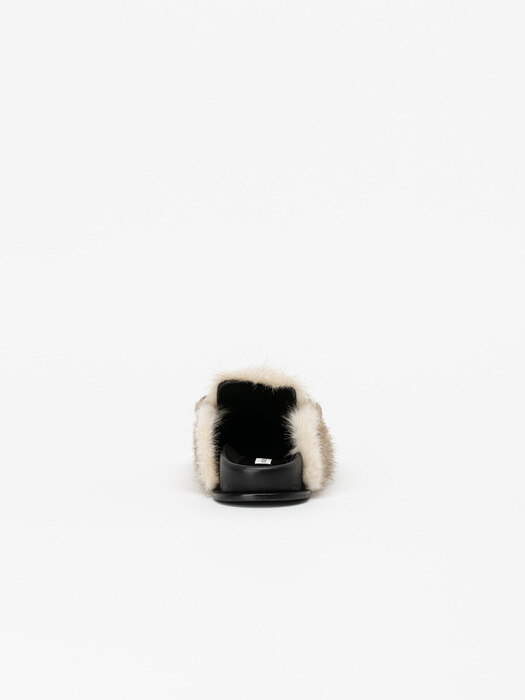 Harbor Footbed Slides in Beige Fur