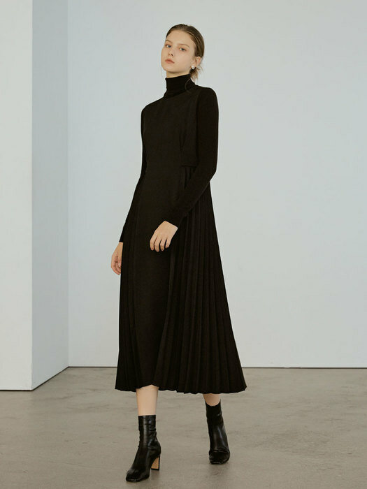 Button pleats long dress (black)