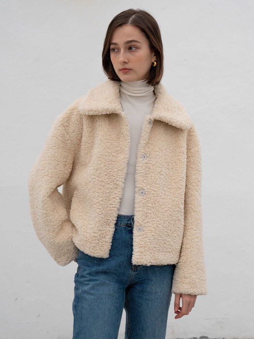 Wide Collar eco-shearing jacket in ivory