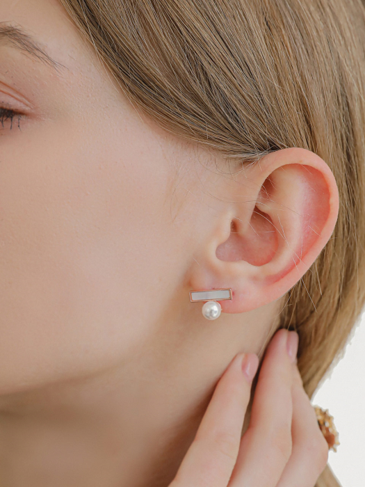 Aurora Straight Bar Pearl Rosegold Earrings M03721