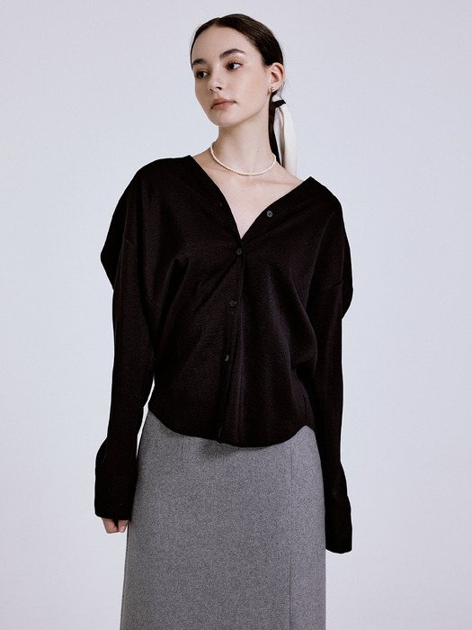 Shore v blouse (black)