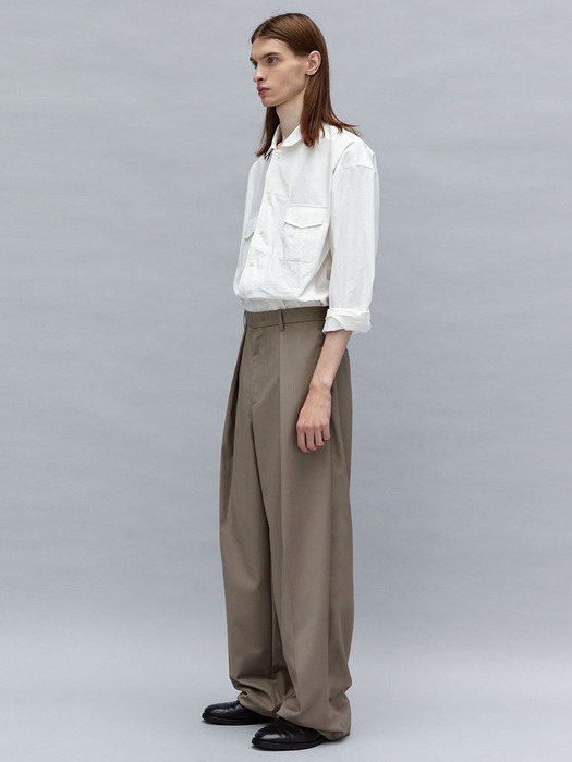 seasonless wide tuck slacks (dove beige)