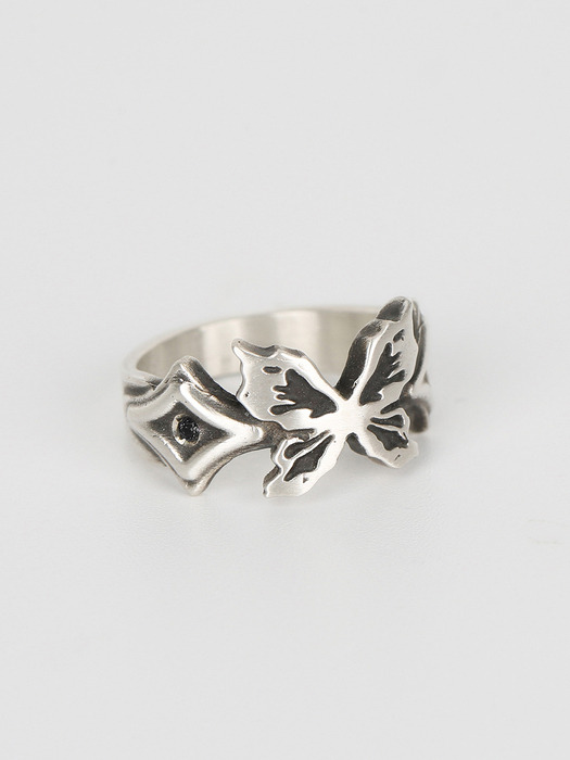 Single butterfly ring (black)(925 silver)