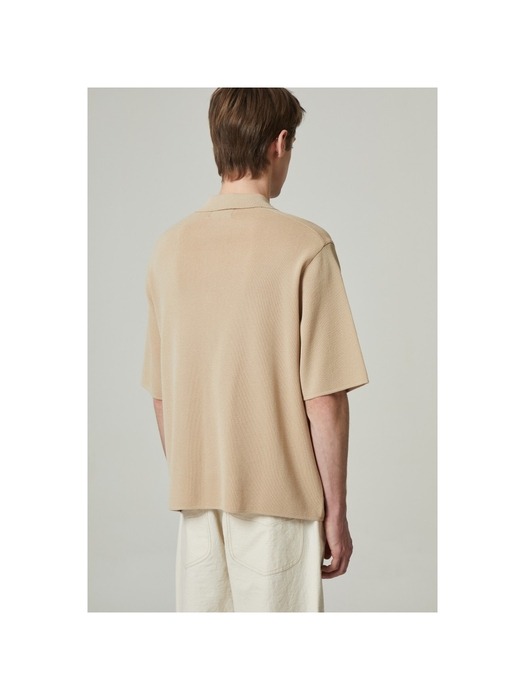 knitted shirt (short-sleeved)_CWWAM24401BEX