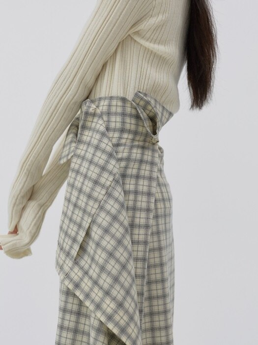 Asymmetric draped wool checked skirt [Egg]