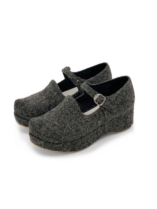 Pointed Toe Mary Jane Platforms | Hairy grey