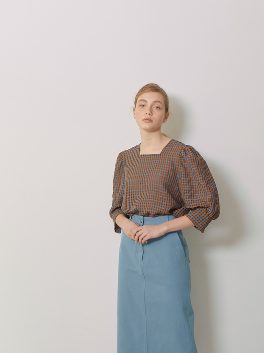 REESE_Square Neck Volume Sleeved Blouse_Brown Check