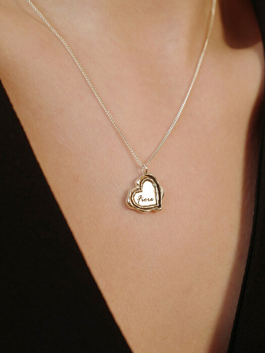 melting heart tulip necklace
