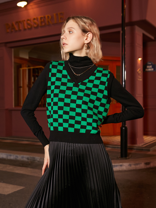 Checkerboard v-neck knit vest_GREEN