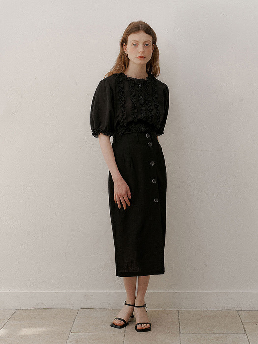 Neutral linen skirt (black)