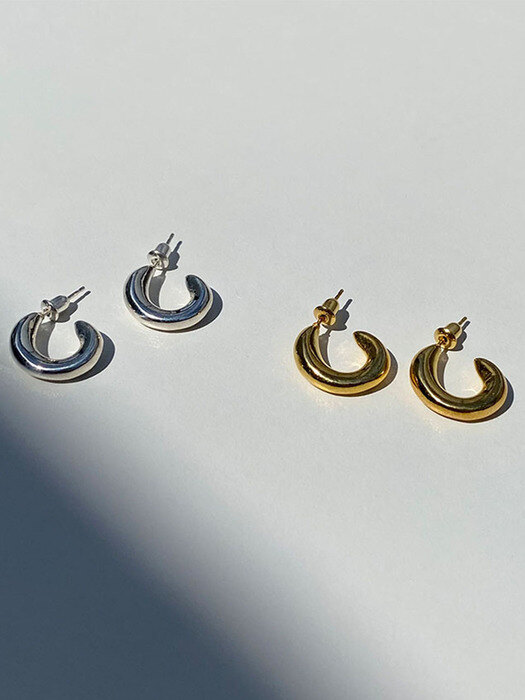 [925 silver] Deux.silver.154 / kurve earring (2 color)