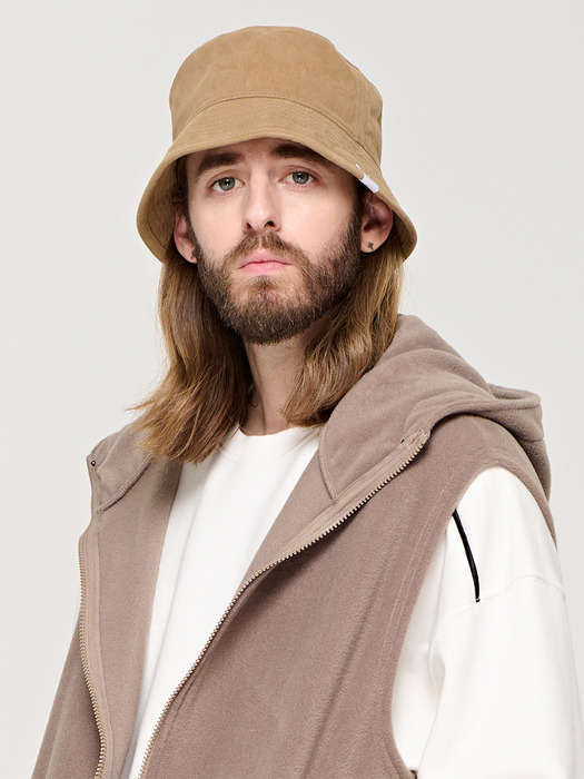 CB WASHED DEEP BUCKET HAT (BEIGE)