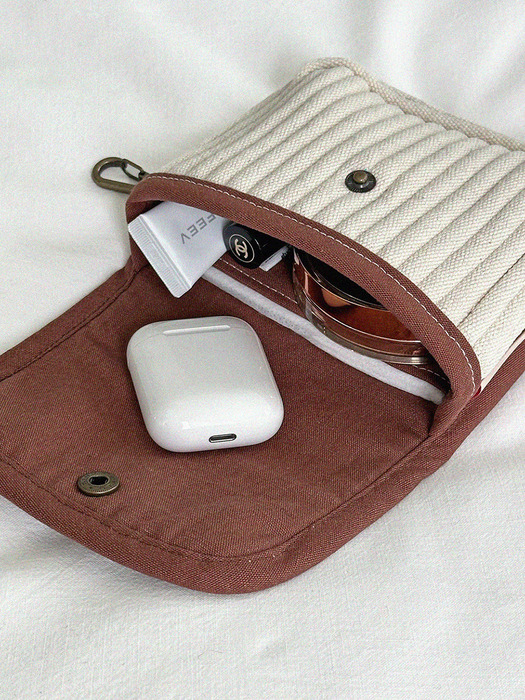 Square pouch (Bread)