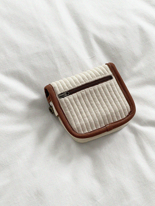 Square pouch (Bread)