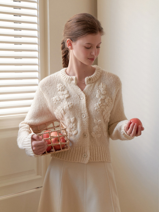 Marshmallow knit cardigan (beige)