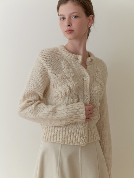 Marshmallow knit cardigan (beige)