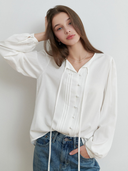 Novel ribbon blouse (white)