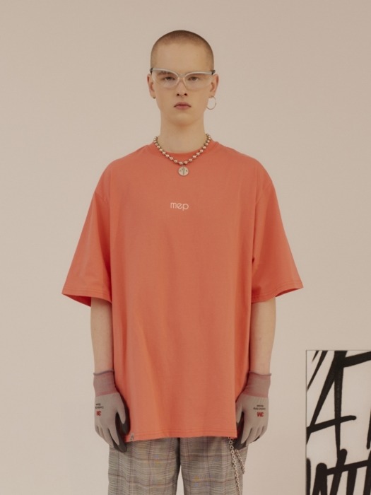 OVERFIT LOGO TEE [LIVING CORAL]