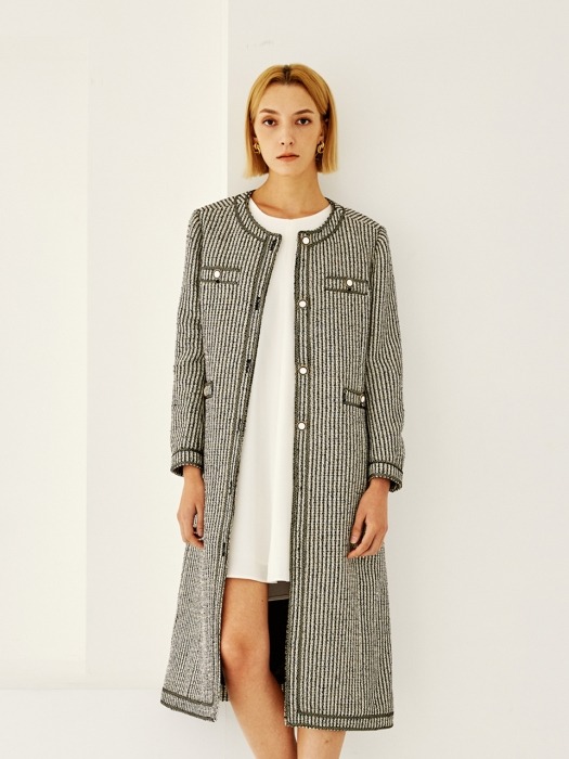 GDV_19AW_Gold Button Tweed Coat