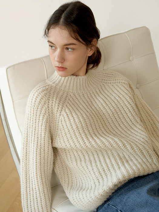 Round Toto Knit_Ivory