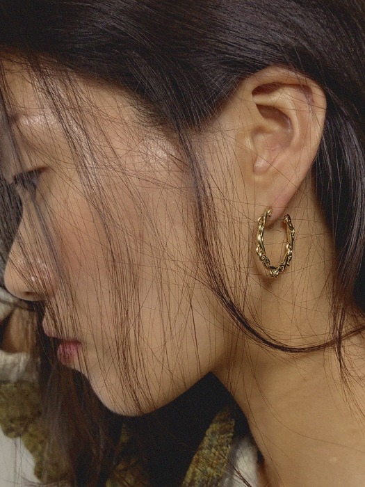 Lace hoop earring (2color)