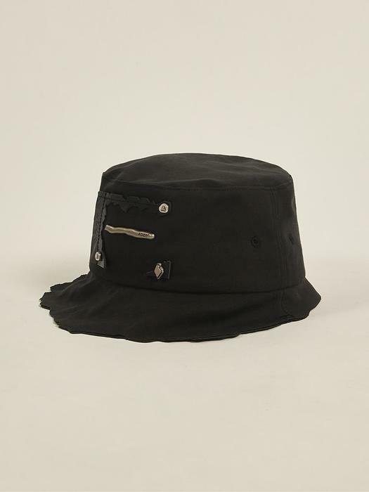 Torn label bucket hat Noir
