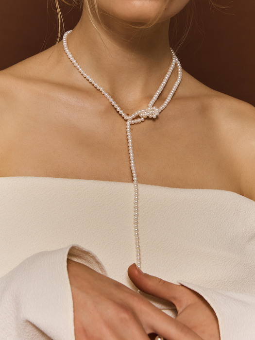 [단독]The knotted pearl necklace