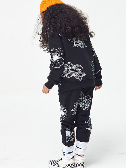 KIDS-SWEAT-ALL FLOWER-BLACK