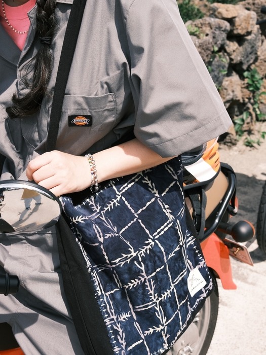 [Patchwork Canvas Bag] Reef Check - Navy