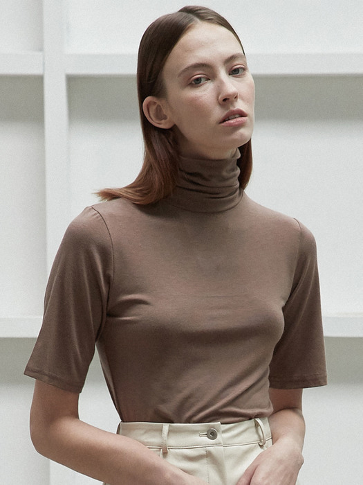 amr1306 short sleeve turtleneck (brown)