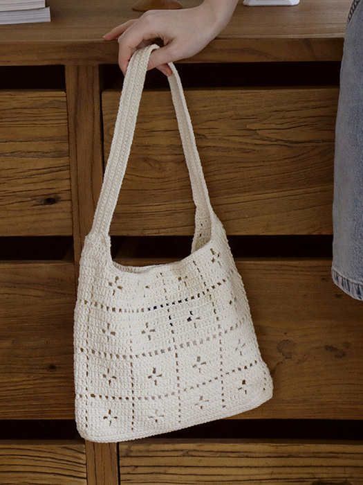 No.05 / Lily Bag _ Cream