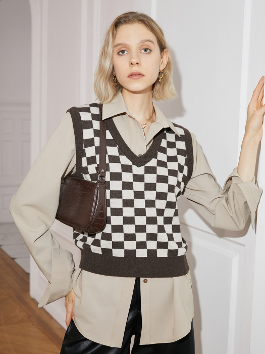 Checkerboard v-neck knit vest_WHITE