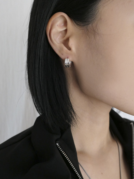 line earring