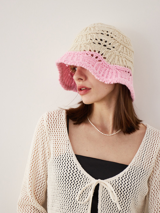 Shell Knit Bucket Hat (Ivory & Light Pink)