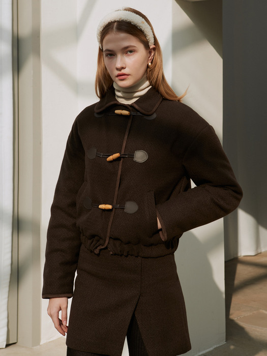 j1103 toggle quilting jacket + oblique slit mini skirt (brown)