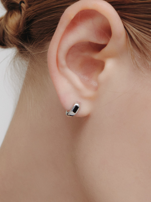 [단독]실버 925 볼드 바게트 스톤 원터치 귀걸이 #LSE75