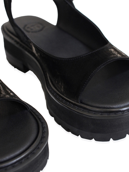 [VEGAN TIGER x Finoacinque] Ankle strap platform sandals_hanji black