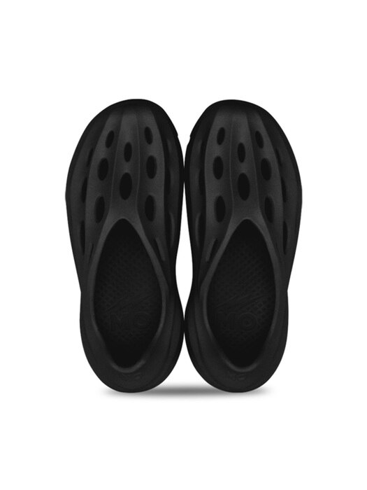 MO Clog Black