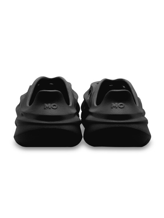 MO Clog Black